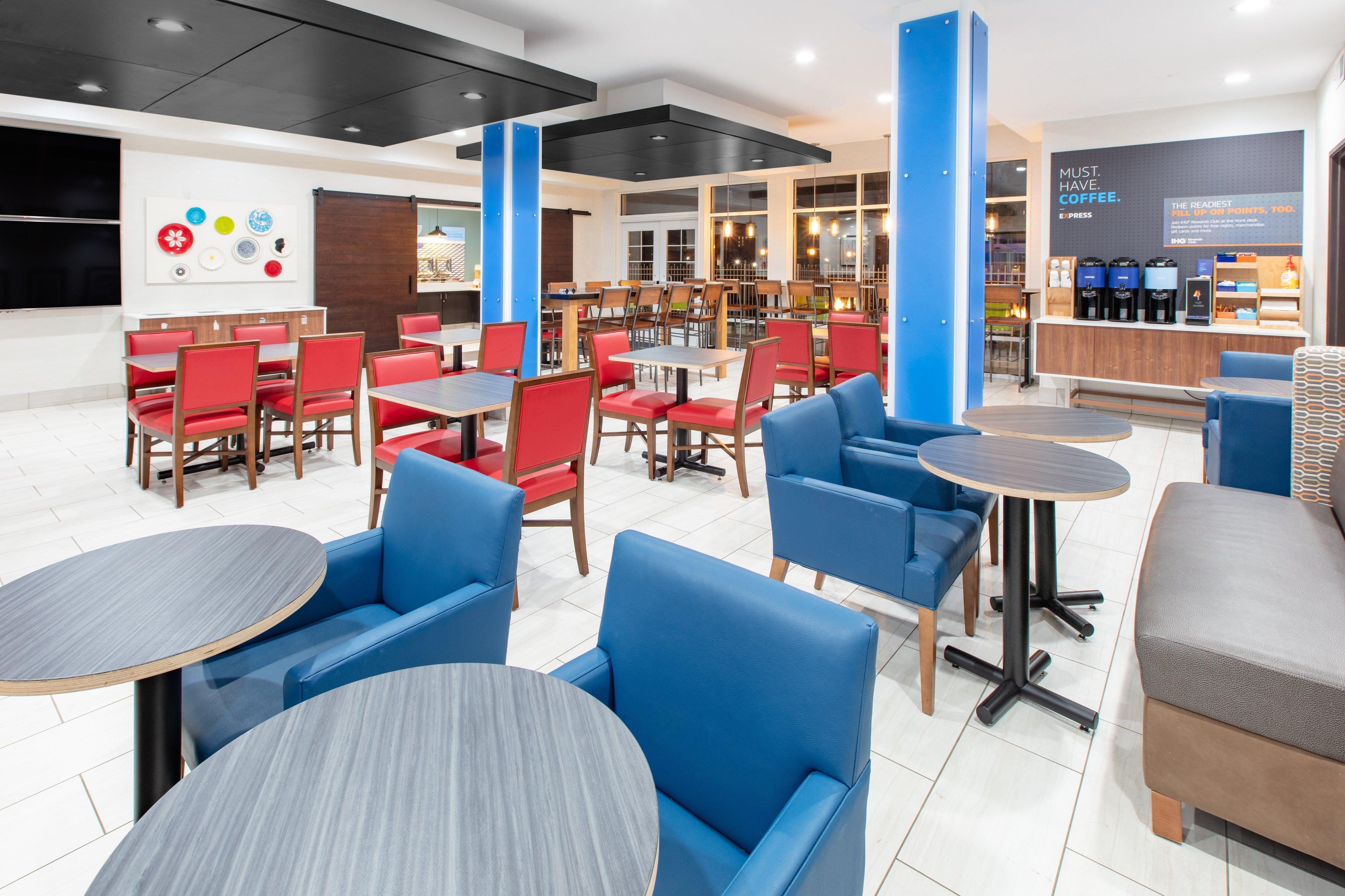 Holiday Inn Express Hotel & Suites Seaside Convention Center By Ihg Exteriör bild