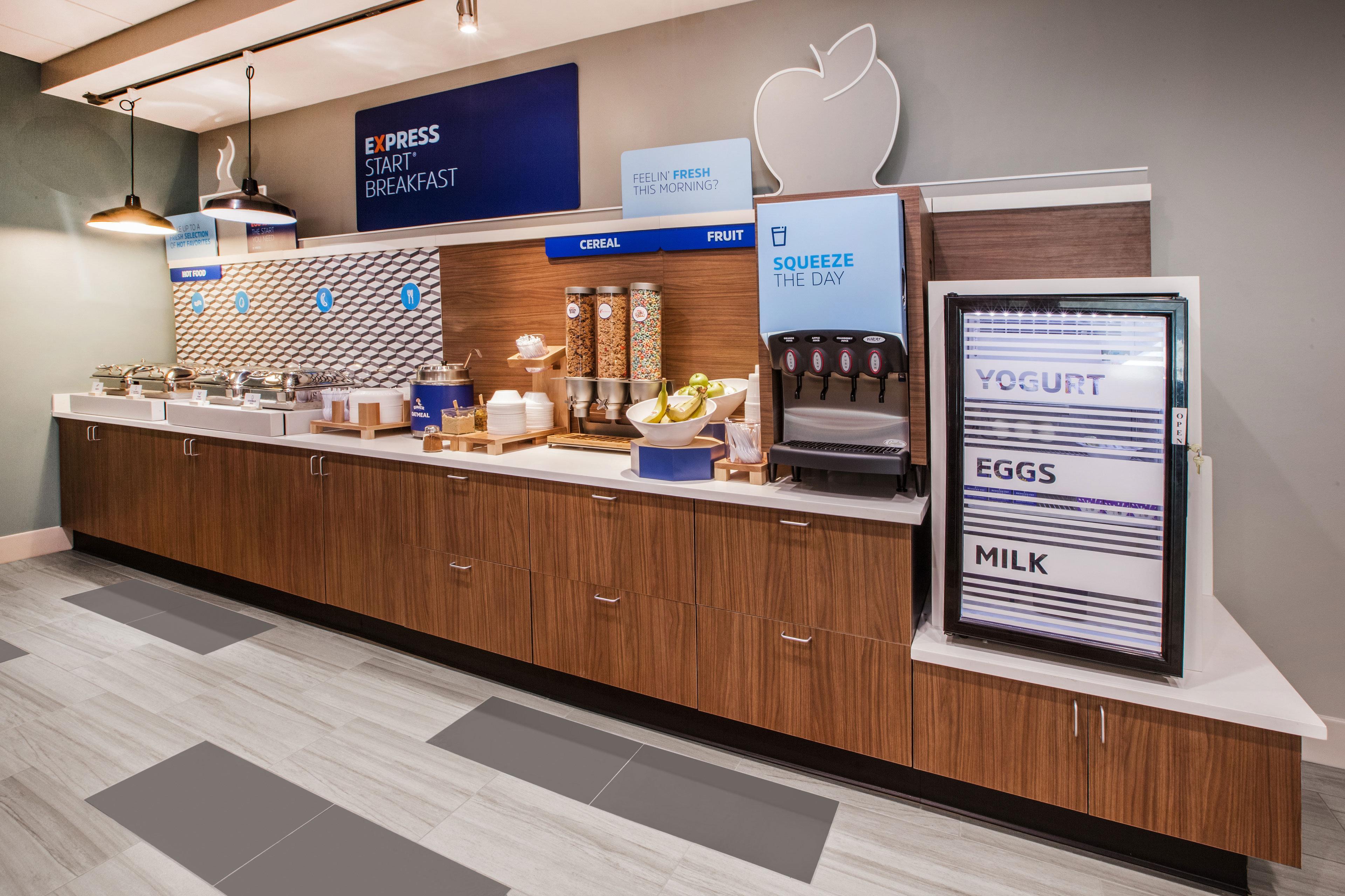 Holiday Inn Express Hotel & Suites Seaside Convention Center By Ihg Exteriör bild
