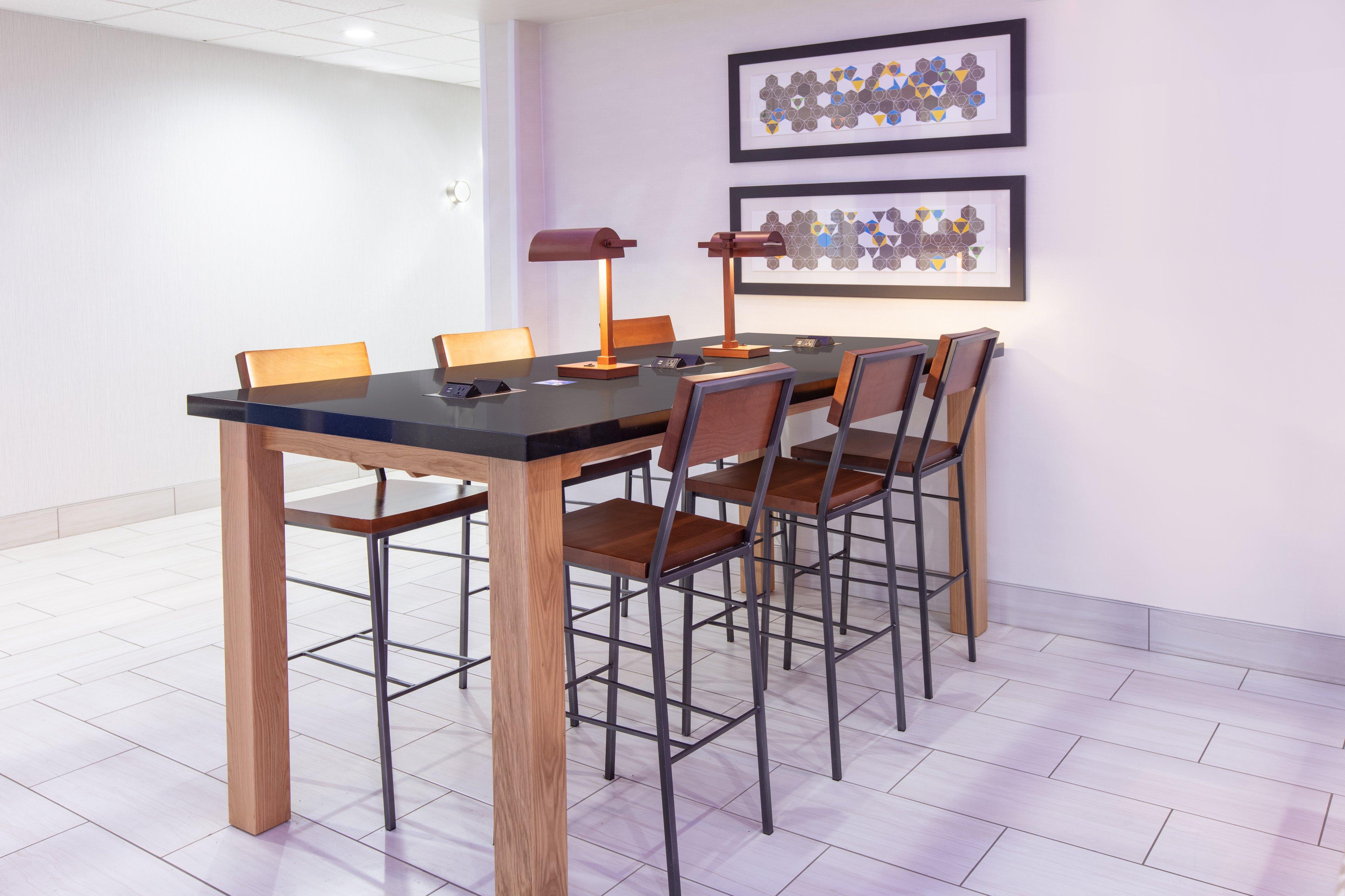 Holiday Inn Express Hotel & Suites Seaside Convention Center By Ihg Exteriör bild