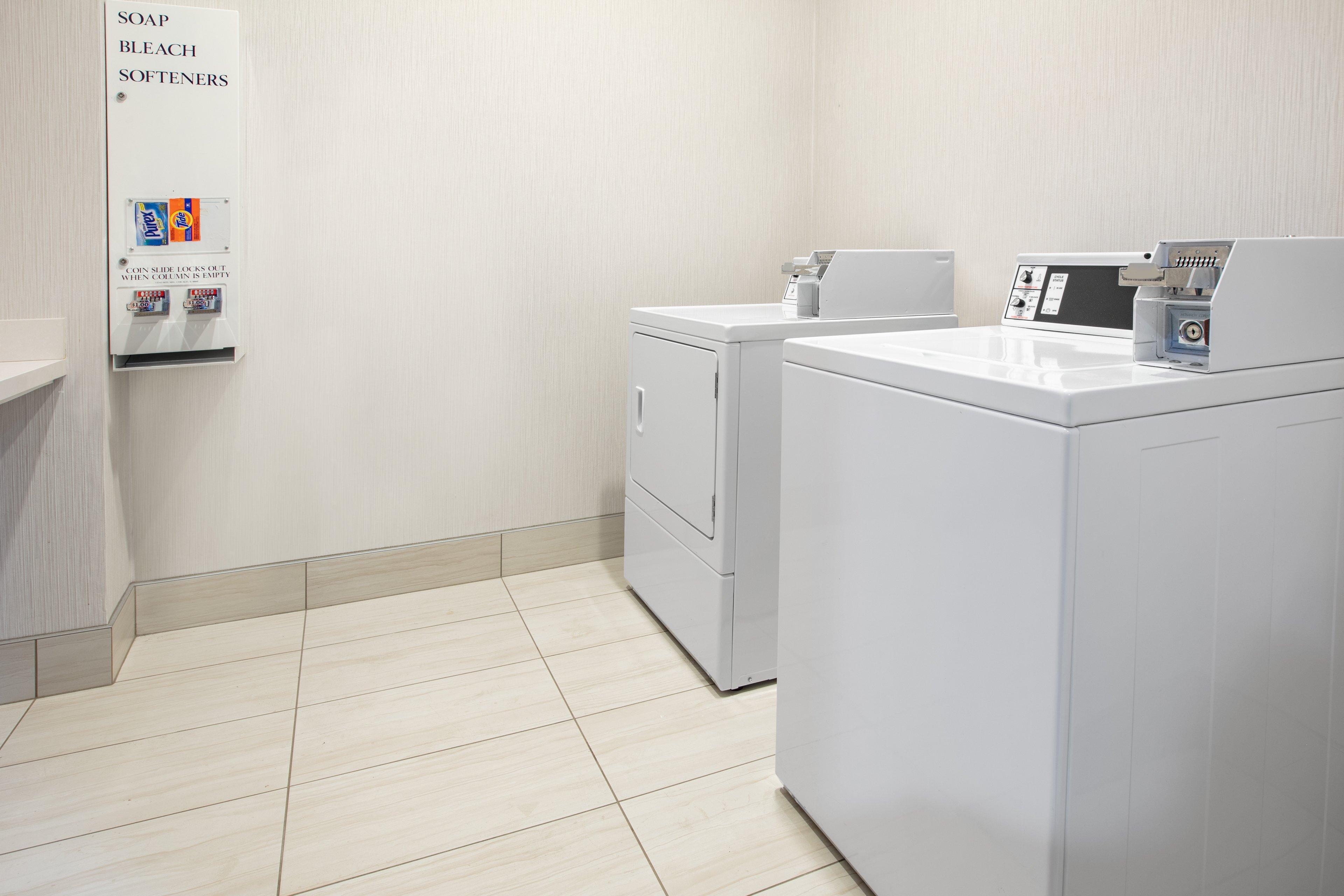Holiday Inn Express Hotel & Suites Seaside Convention Center By Ihg Exteriör bild