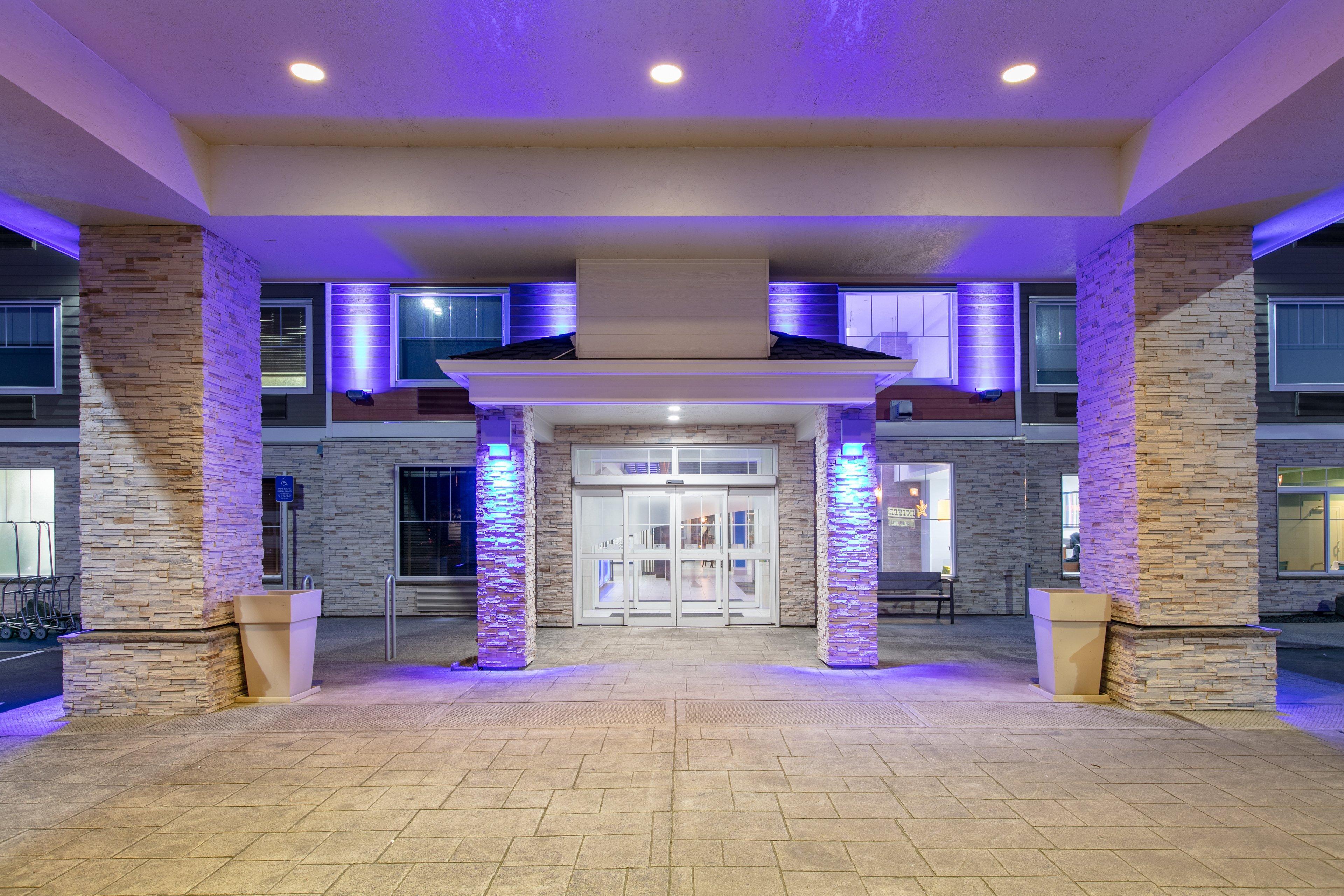 Holiday Inn Express Hotel & Suites Seaside Convention Center By Ihg Exteriör bild