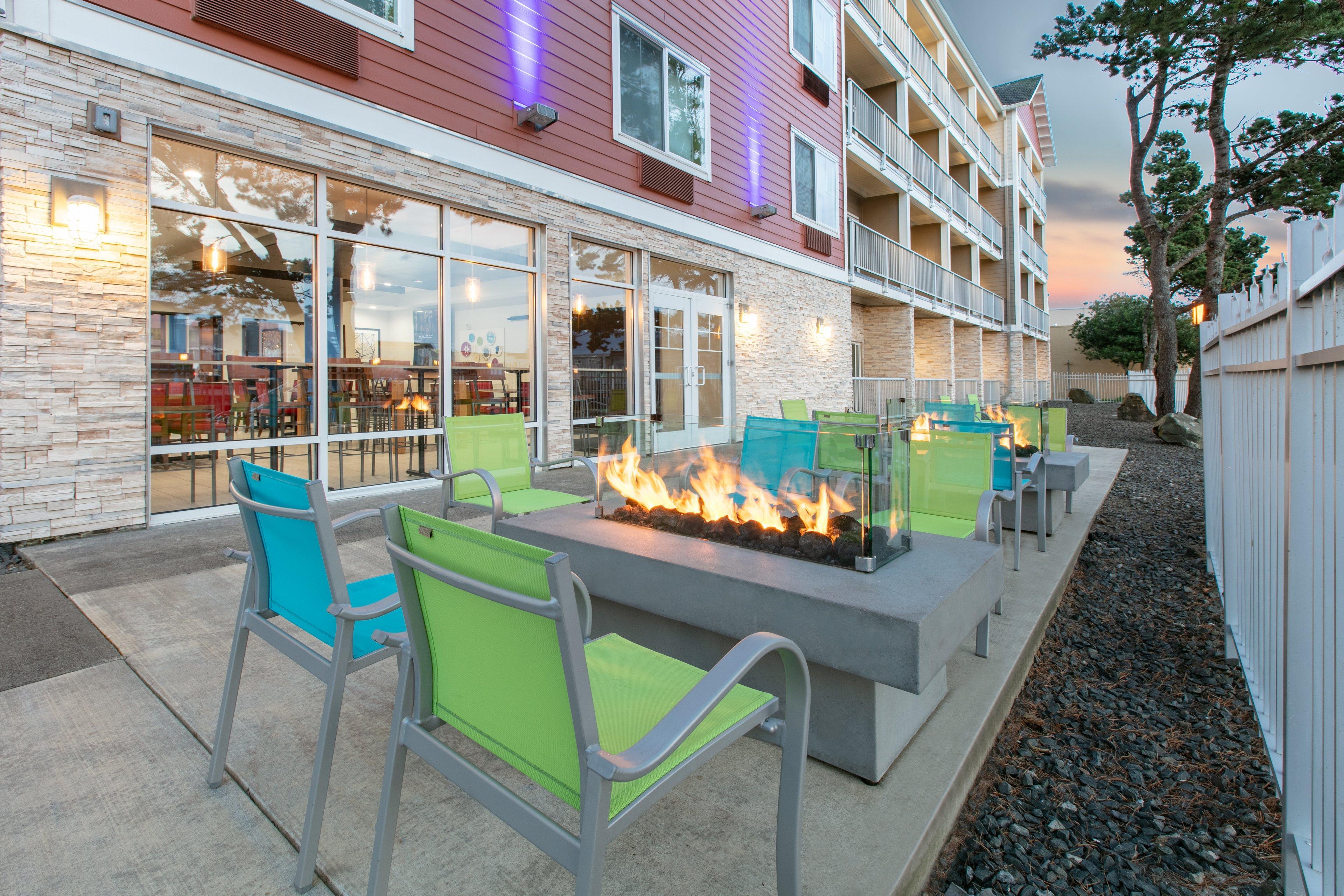 Holiday Inn Express Hotel & Suites Seaside Convention Center By Ihg Exteriör bild