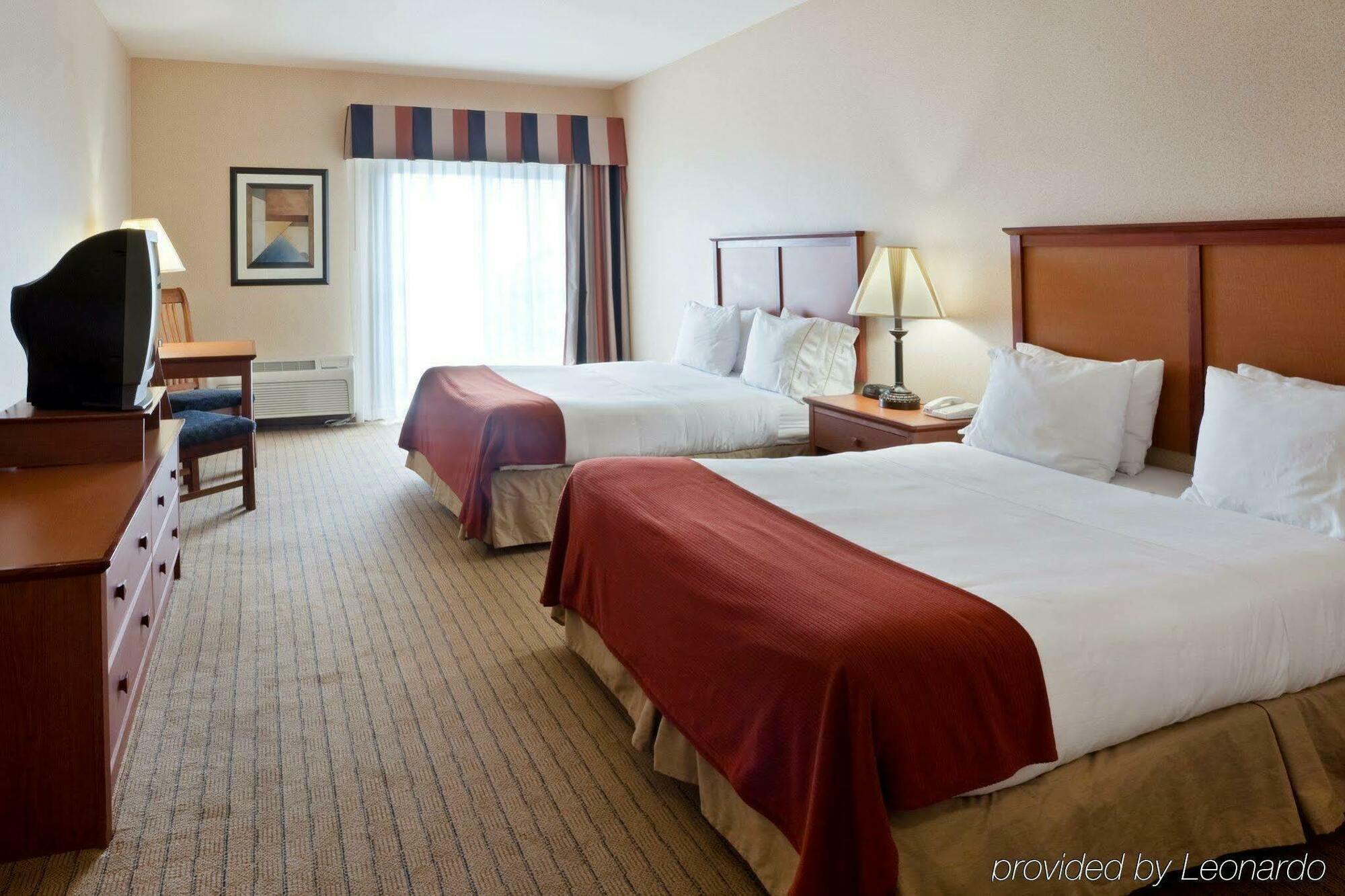 Holiday Inn Express Hotel & Suites Seaside Convention Center By Ihg Exteriör bild